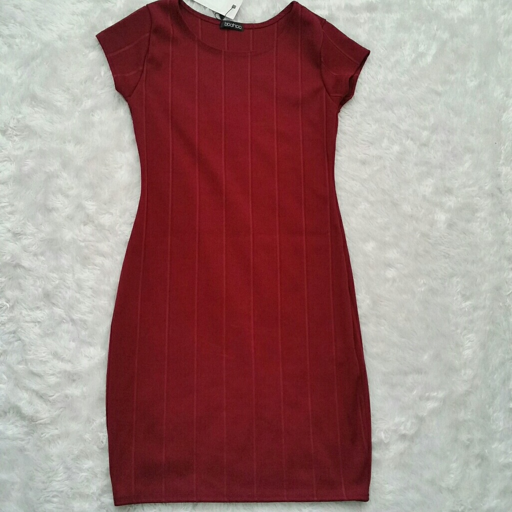 Boohoo Body Con Dress